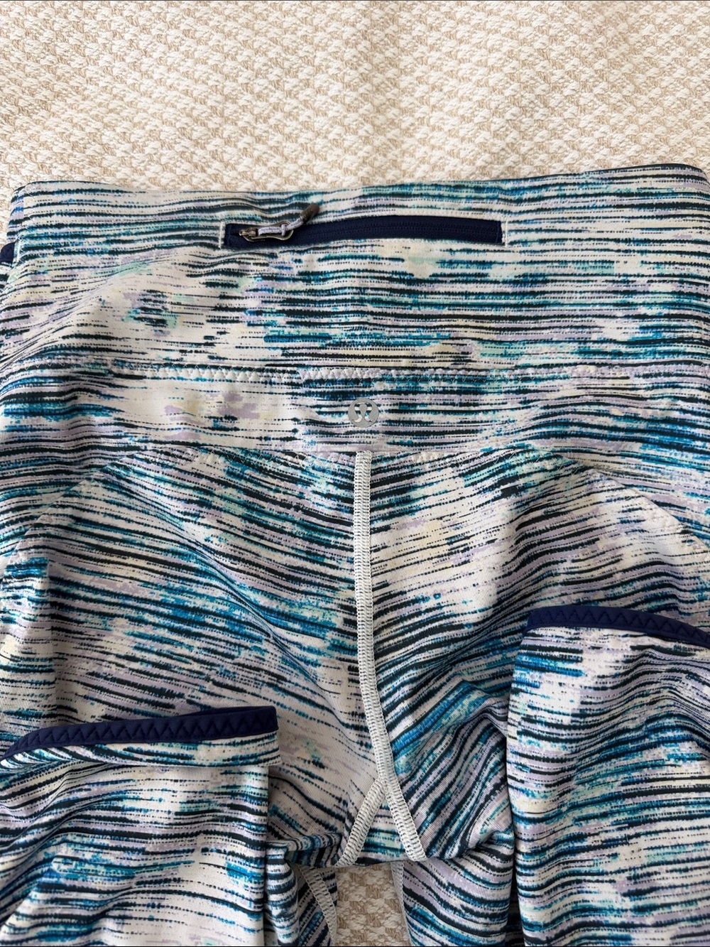 Lululemon Athletica Multi Color Active wear L eggings